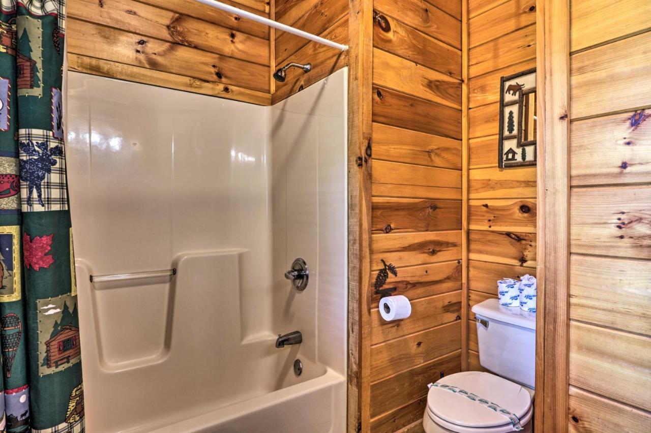 Pigeon Forge Getaway With Covered Patio And Hot Tub! Εξωτερικό φωτογραφία