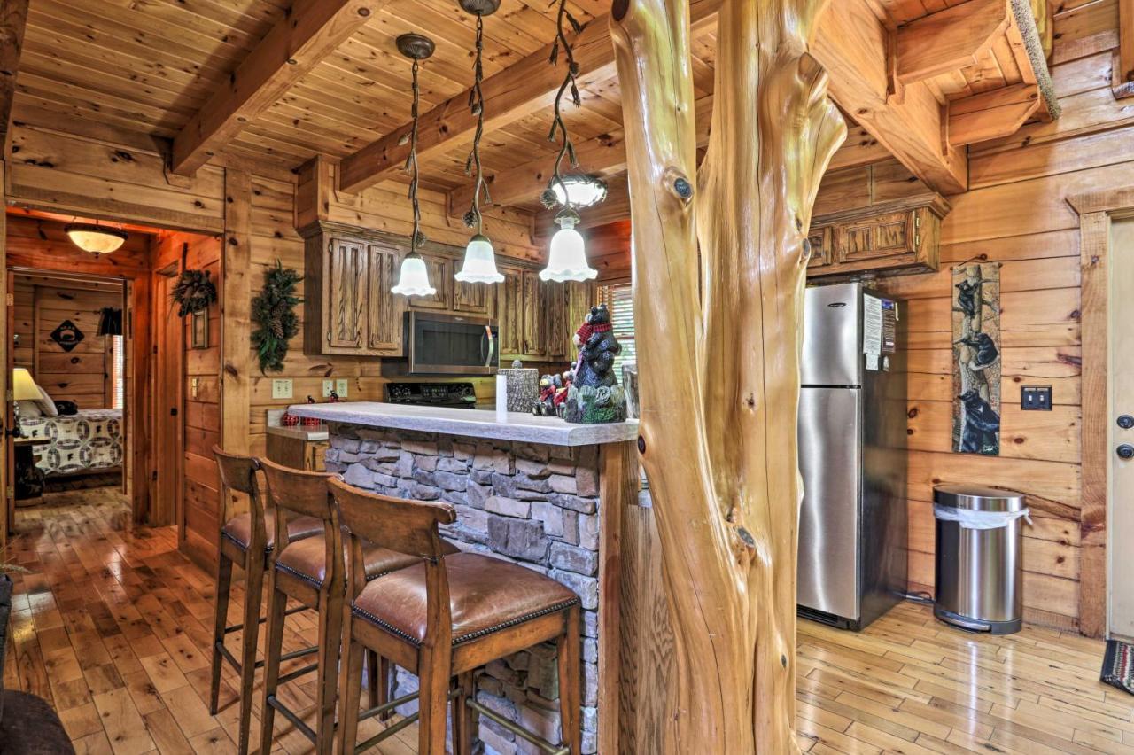 Pigeon Forge Getaway With Covered Patio And Hot Tub! Εξωτερικό φωτογραφία